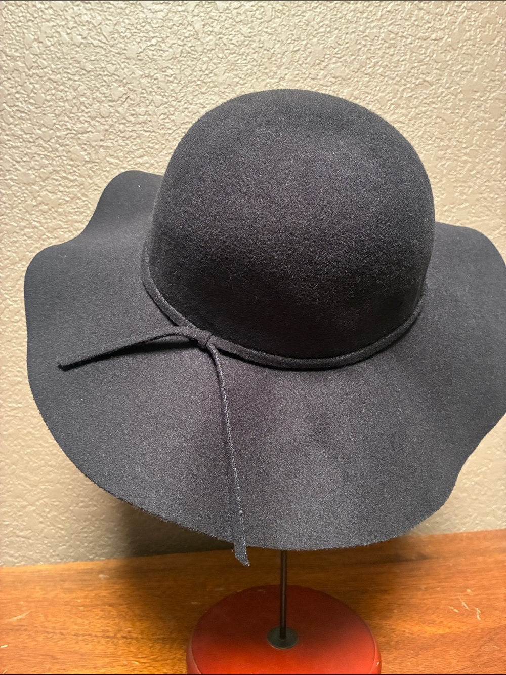 Classic Black Wide-Brim Floppy Hat
